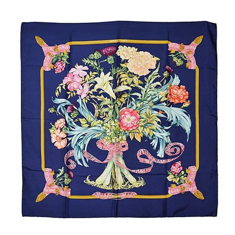 hermes regina scarf